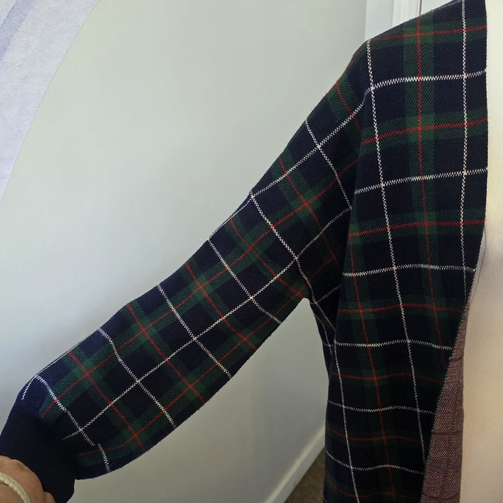 Crown & Ivy | Medium | Plaid Drop Shoulder Cuffed Sleeve Cardigan - Picture 6 of 11